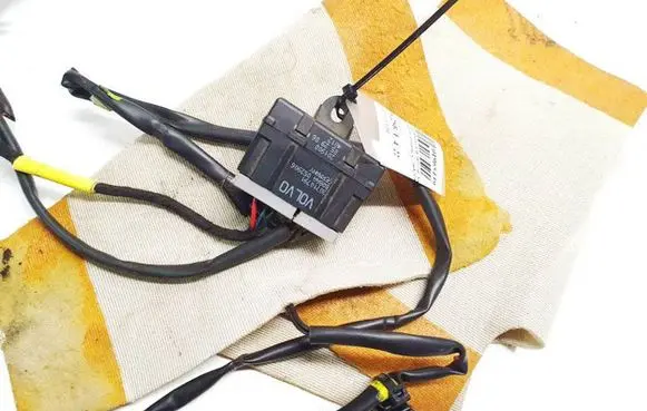 Volvo V50 Seat heating element 30682529