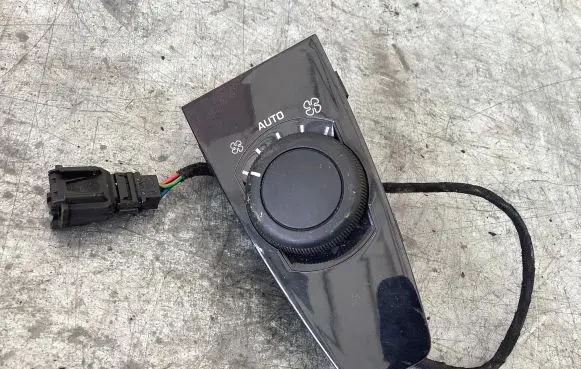 Citroen C4 Grand Picasso Climate control unit 9659796977 A53001000