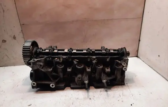 Renault Scenic II - Grand scenic II Engine head 3869F