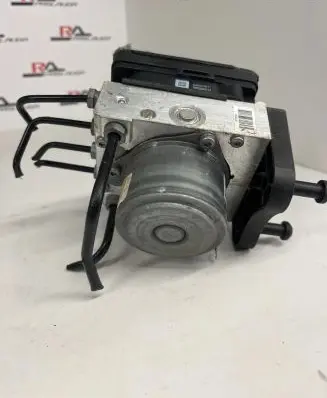 Mercedes-Benz E W213 ABS Pump A2134316700 A005AN946