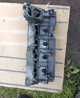 Opel Vectra B Engine head R9128018