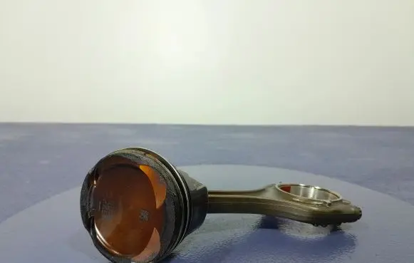 Audi Q2 - Piston 