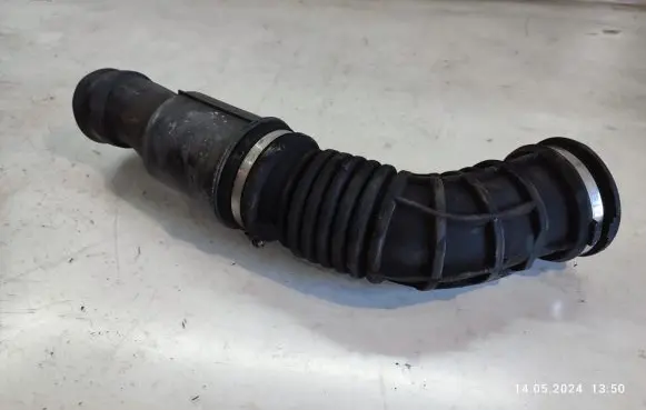 Opel Mokka Air intake duct part 95374553