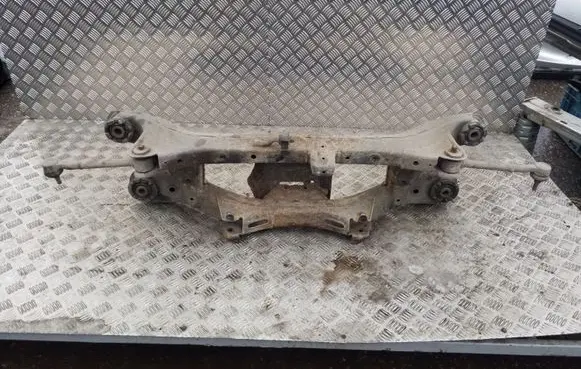 Toyota Avensis T270 Rear subframe 