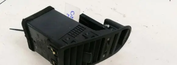 KIA Carnival Dash center air vent grill OK53A6471X