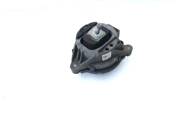 BMW 4 F36 Gran coupe Engine mount bracket 6855460