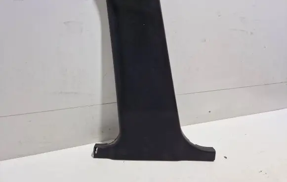 Mercedes-Benz C AMG W204 (B) pillar trim (bottom) A2046900525 A050688