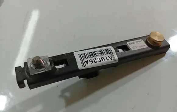 Renault Espace - Grand espace IV Seat belt adjustment rail 057166A