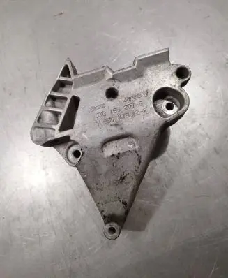 Volkswagen Golf V Engine mounting bracket 03G199207G V550K1S122