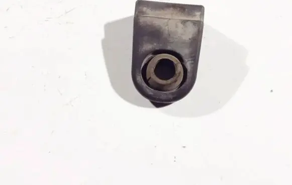 Radiator mount bracket
