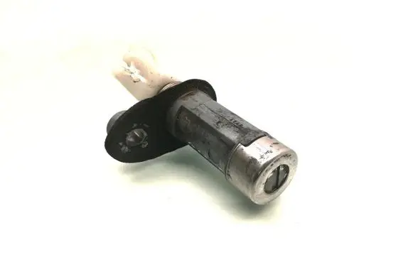 Honda CR-V Loading door lock 