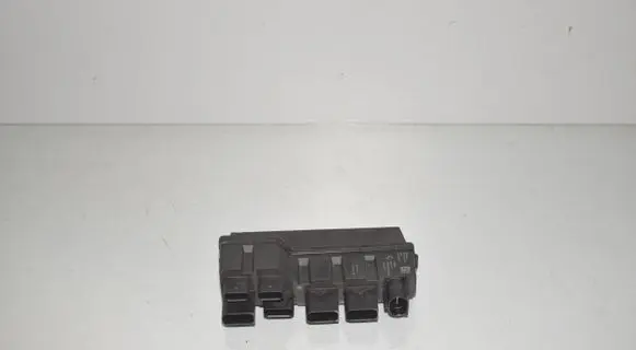 BMW 2 Active Tourer U06 Power management control unit 7952991 12637952991