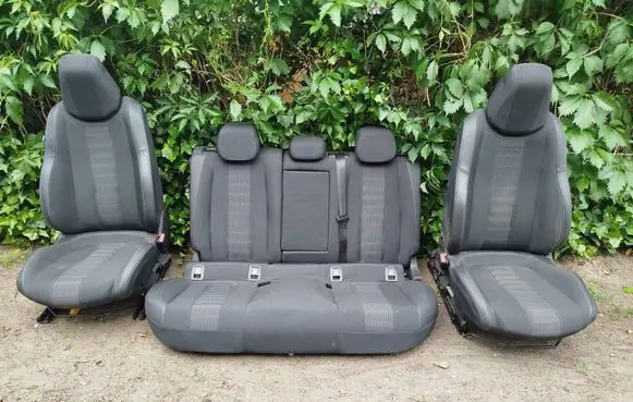 Peugeot 308 Rear seat