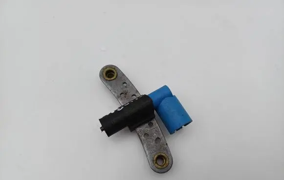 Renault Clio II Crankshaft position sensor 8200647388