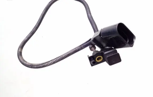 Volkswagen Golf IV Crankshaft position sensor 030906433C
