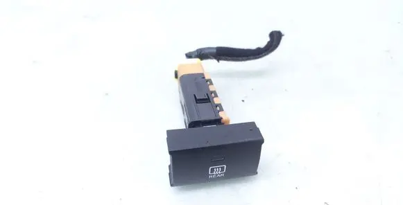 Hyundai Santa Fe Windscreen/window heater switch 202002962