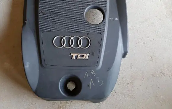 Audi A3 S3 8P Engine cover (trim)