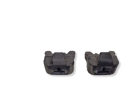 BMW X1 E84 Radiator mount bracket 7805310 17117805310