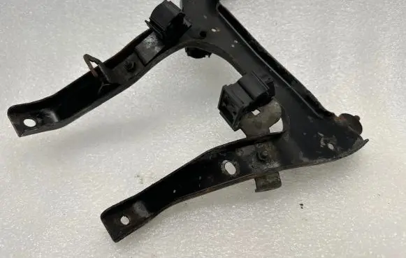 Audi A3 S3 8P Other engine bay part 06F129723B