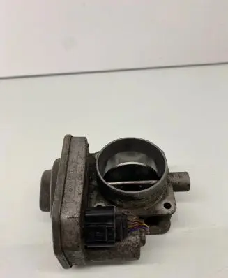 Volkswagen Caddy Throttle valve 038128063J