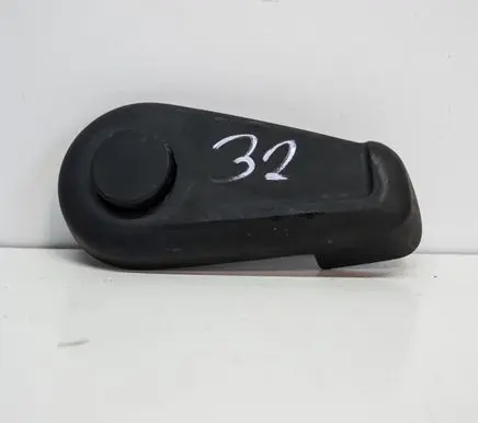 Volkswagen Jetta VI Other interior part 5C6881605
