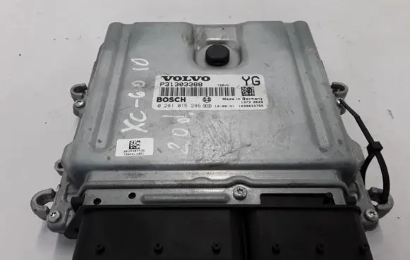 Volvo XC60 Engine control unit/module P31303388