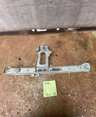 BMW 3 E46 Rear door manual window regulator 