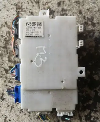 Mazda 3 II Fuse module 14B205AZD