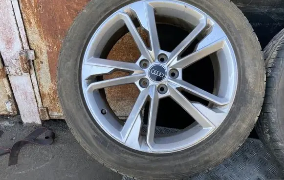 Audi Q3 F3 R19 alloy rim 83A601025M