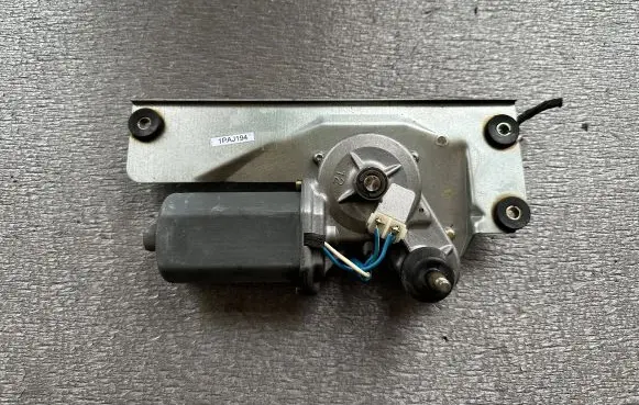 Rear window wiper motor