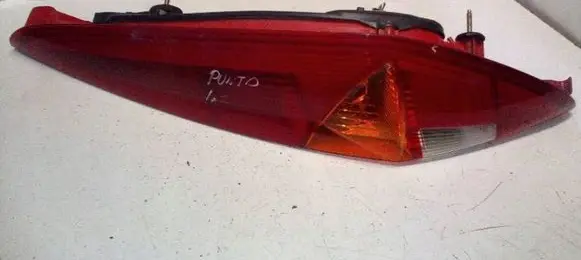 Fiat Punto (176) Rear/tail lights