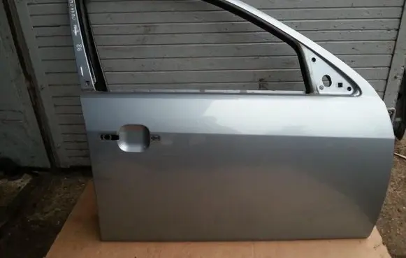 Ford Mondeo Mk III Front door