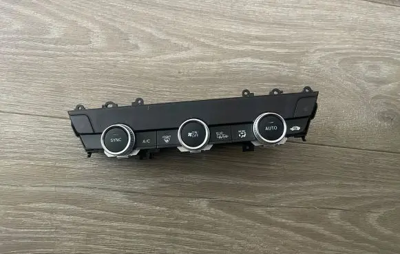 Honda HR-V Interior fan control switch 796103N0E810M1