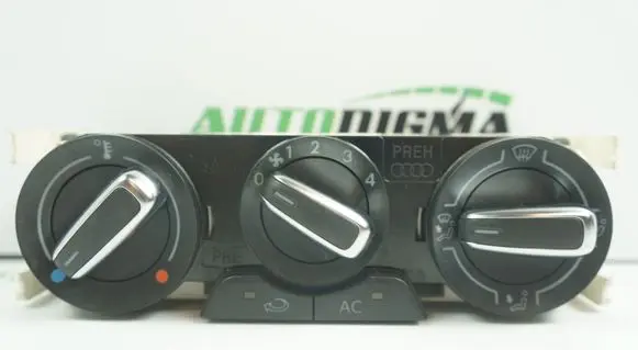 Audi A1 Climate control unit 8X0820045A