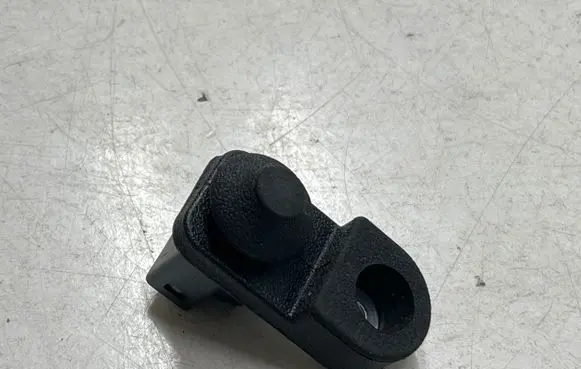 Subaru Crosstrek III Front door sensor 