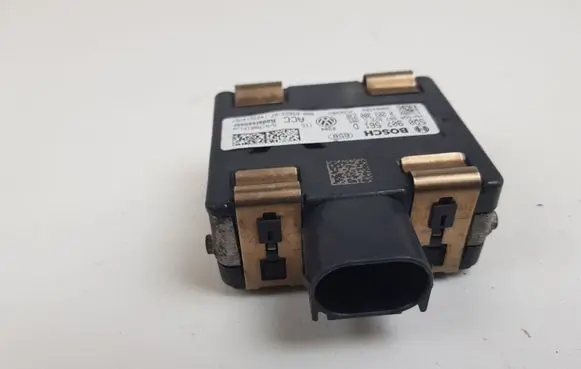 Volkswagen Golf VII Distronic sensor radar 5Q0907561D