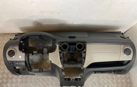 Dacia Lodgy Dashboard 00115549 00115551 00115670