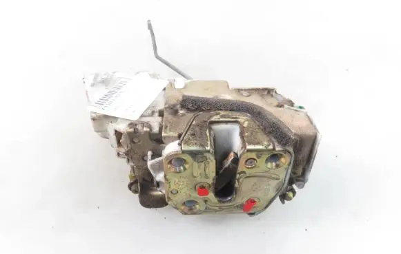 Nissan Navara D22 Front door lock 805525P003