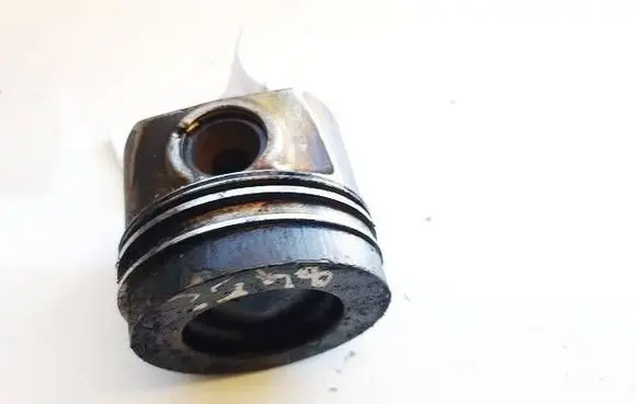 Piston