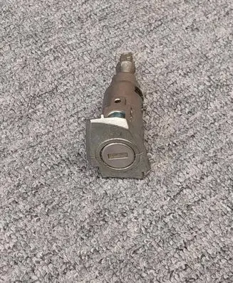 Volkswagen Golf VII Front door lock (next to the handle) 5G0837167 5G0837168