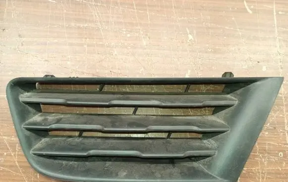 Renault Scenic II - Grand scenic II Front bumper upper radiator grill P012450 585303701000 7701068269