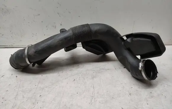 Volvo XC60 Air intake duct part 31305036
