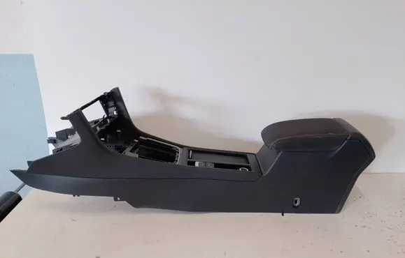 Volkswagen Golf VII Center console 5G0819209