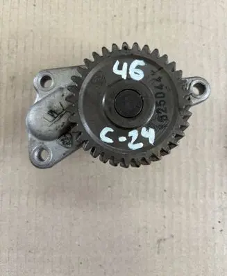 Jeep Cherokee Oil pump 625044K 825044K