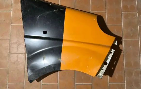 Renault Trafic I Fender 7283