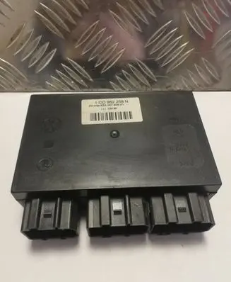 Volkswagen Golf IV Comfort/convenience module 5ZA00795651