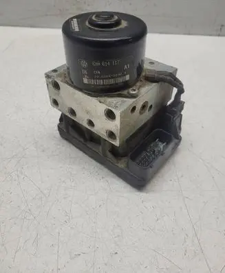 Volkswagen Polo ABS Pump 6X0907379B