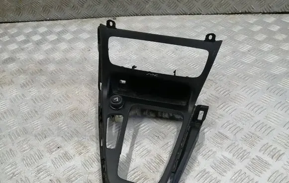 Ford Focus Dashboard glove box trim 