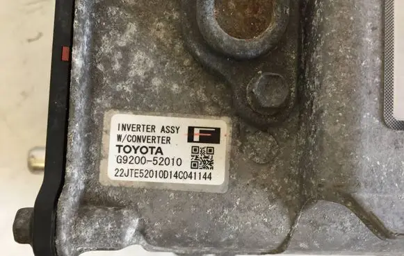 Voltage converter inverter