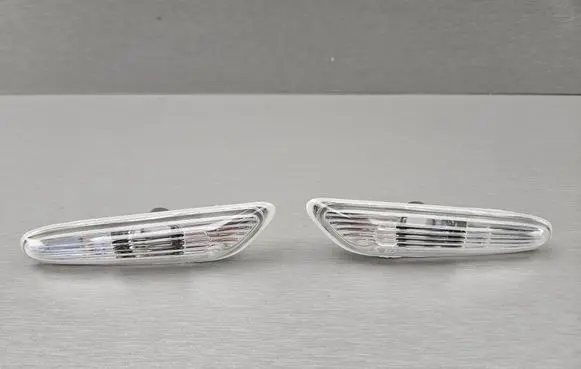 BMW 5 E60 E61 Front fender indicator light 7165741 63137165741 7165742